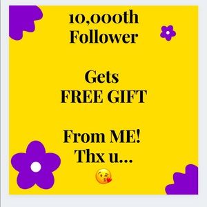 Hiya! USA ONLY 🇺🇸 - The 10,000th FOLLOWER will receive a FREE GIFT from me! ❤️